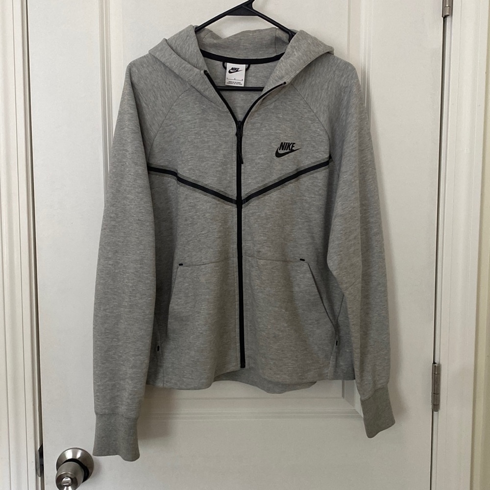 Nike Tech Fleece Gray Hoodie